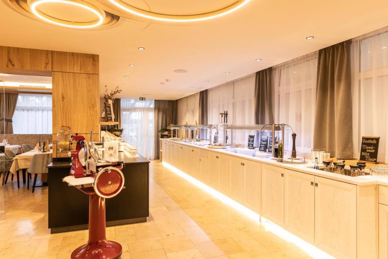 Der Walzl Hotell Lans Exteriör bild