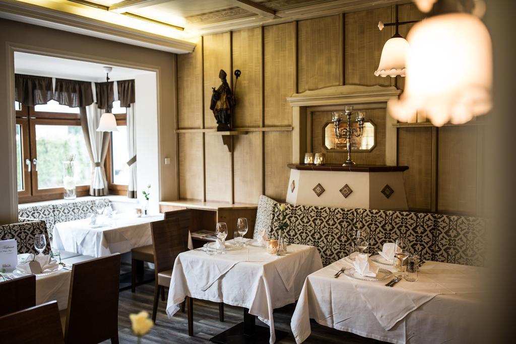 Der Walzl Hotell Lans Exteriör bild